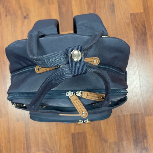 Ruvalino diaper bag. Lightly used. Navy blue with changing pad - Picture 9 of 13